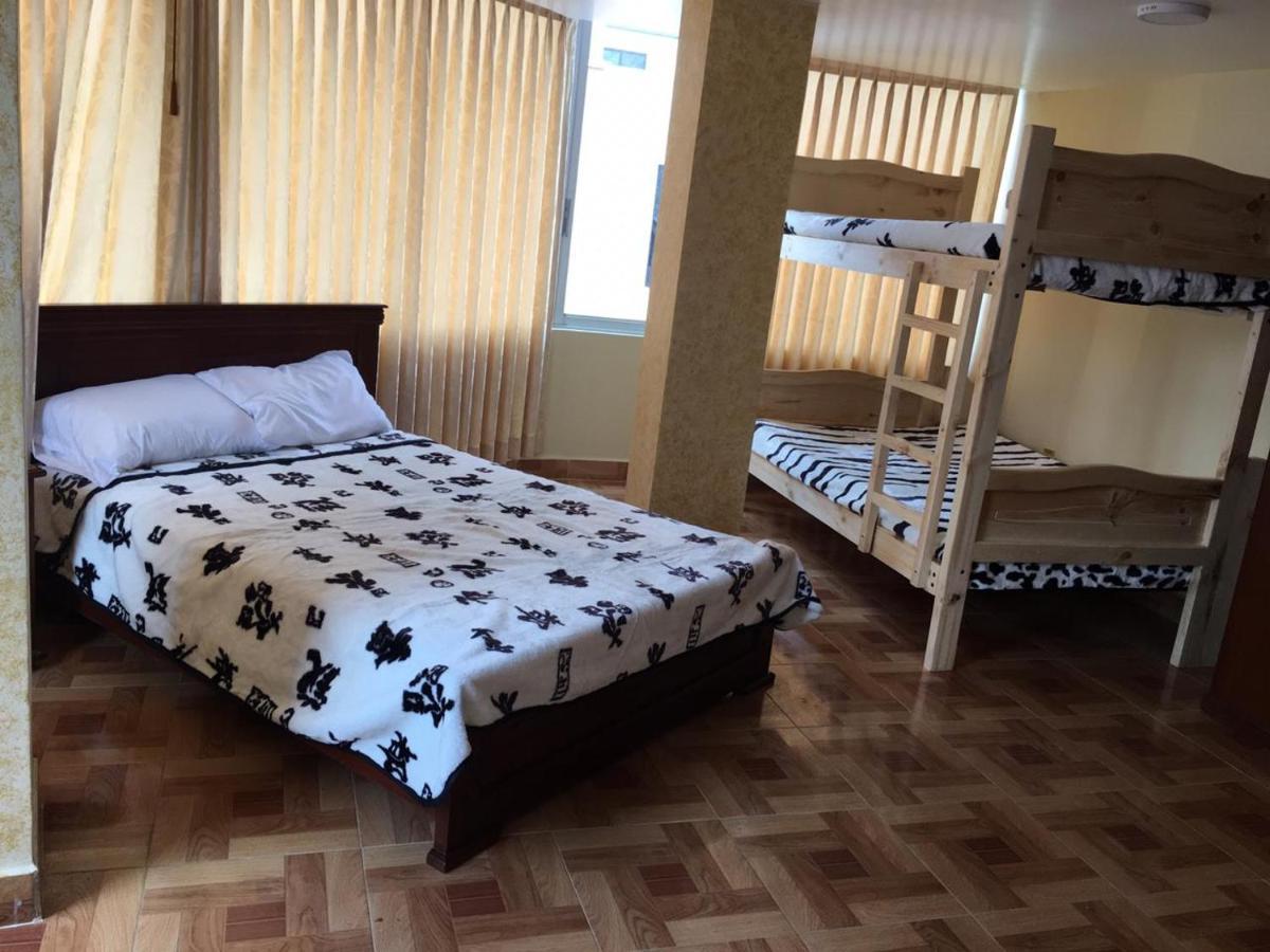 Hotel De La Pena Ambato Bagian luar foto